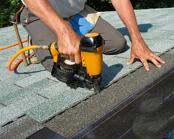 Roof Gutter Cleaning in Coarsegold, CA